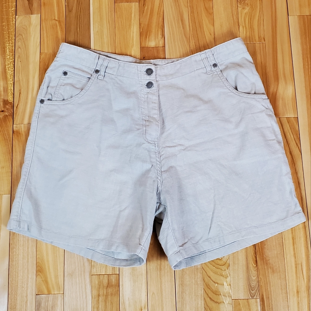 Woolrich Stone Light Tan Shorts Size‎ 14